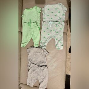 Gap Baby Pants and Onesie Set - Green and Gray - 3-6 months